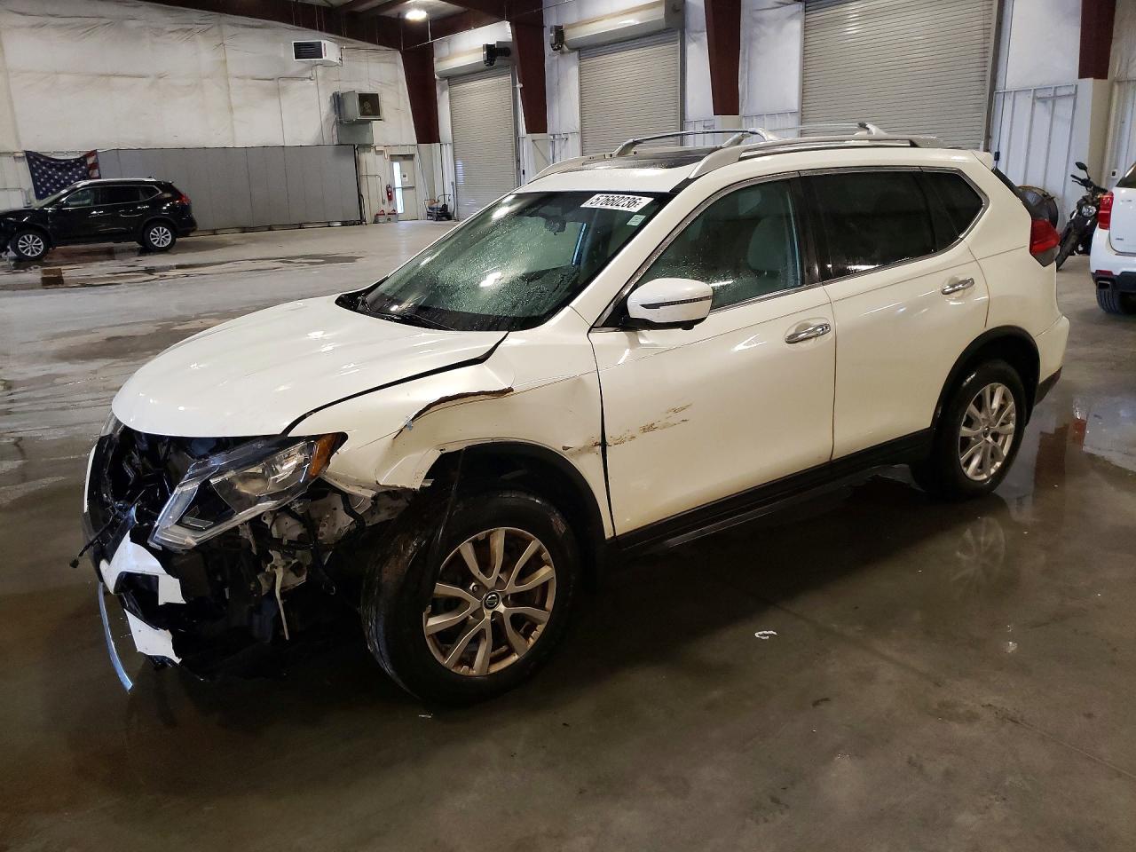 2017 NISSAN ROGUE SV | 5N1AT2MV7HC742057 | UPCARS