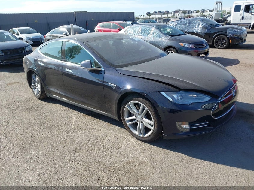 2013 TESLA MODEL S PERFORMANCE | 5YJSA1DP4DFP23652 | UPCARS