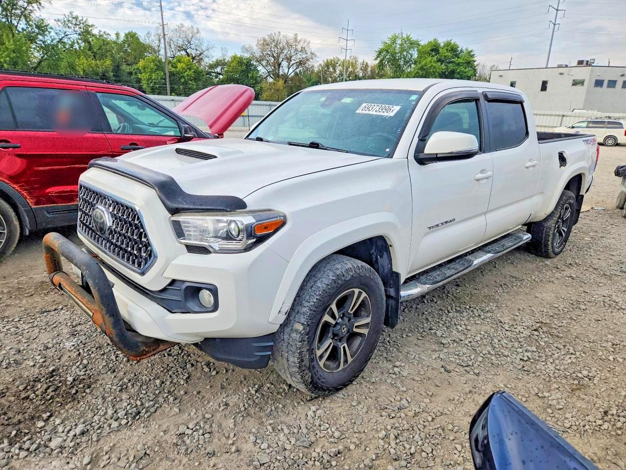 2019 TOYOTA TACOMA SR5 V6 | 5TFDZ5BNXKX038696 | UPCARS
