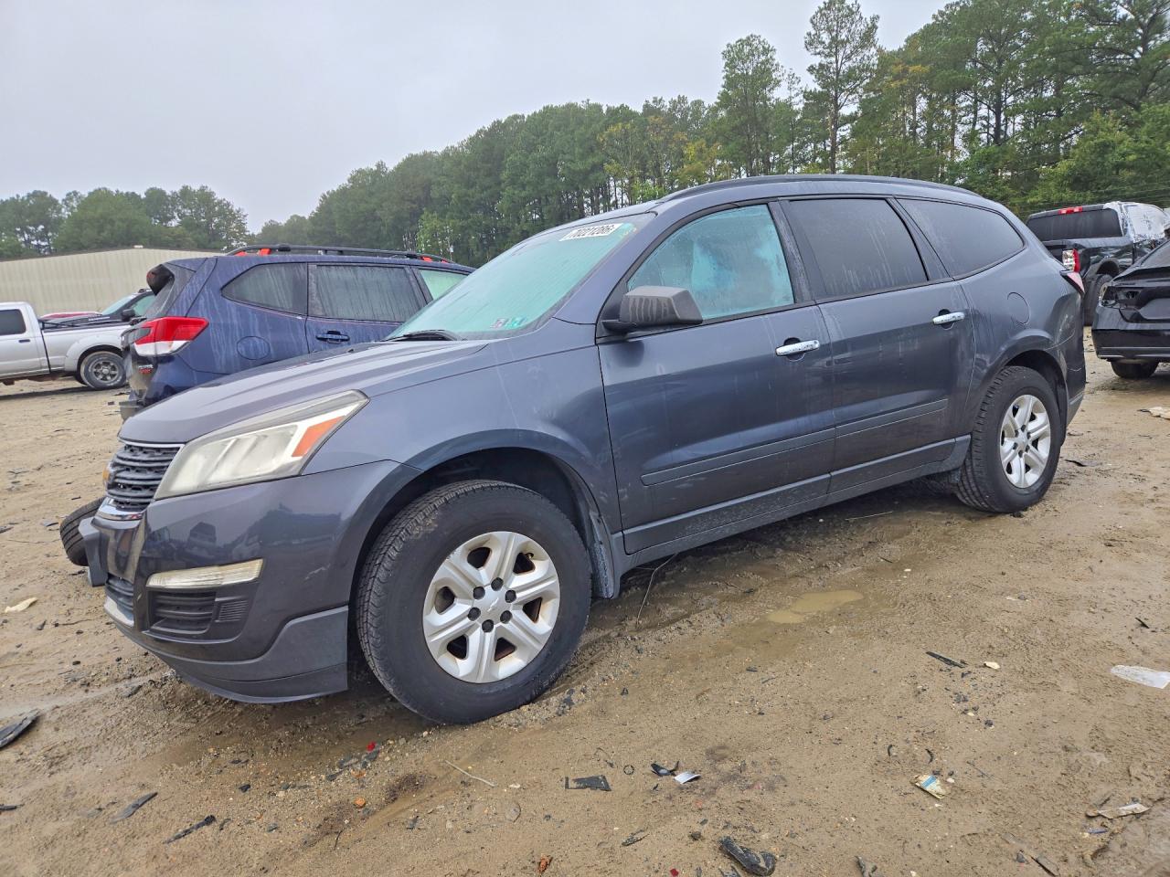 2014 CHEVROLET TRAVERSE LS | 1GNKVFKD5EJ237900 | UPCARS