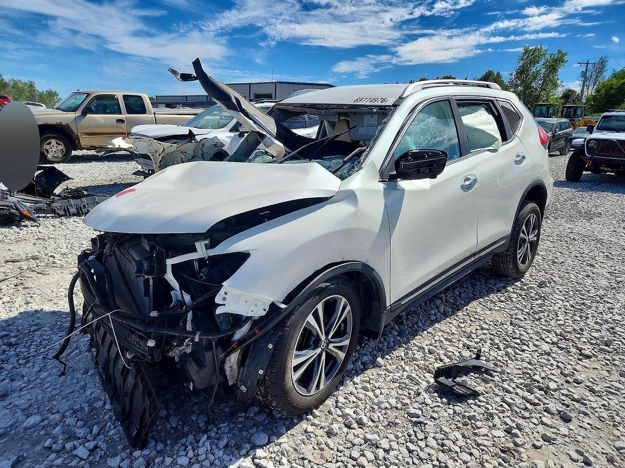 2017 NISSAN ROGUE SL | JN8AT2MV8HW013203 | UPCARS