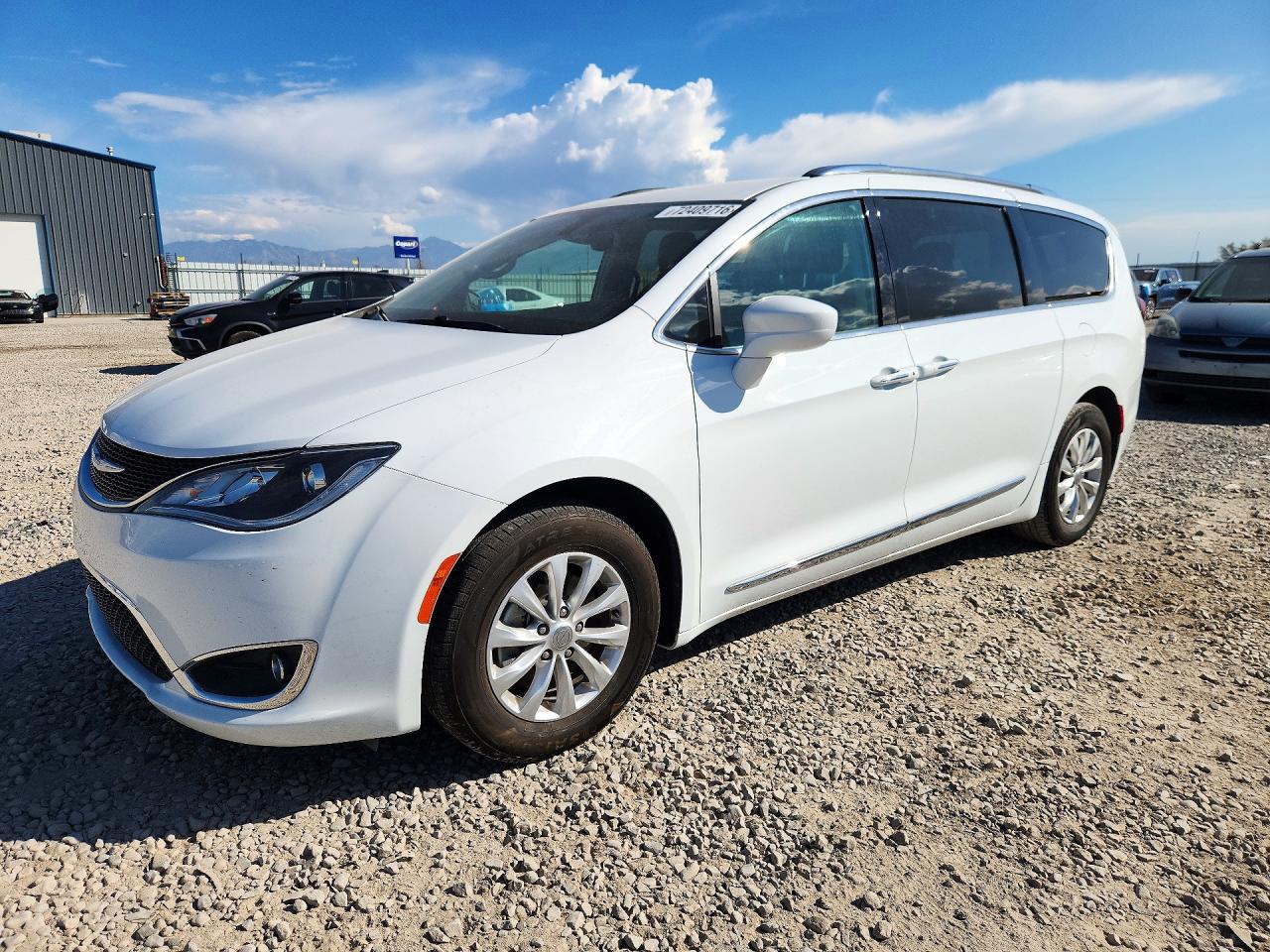 2019 CHRYSLER PACIFICA TOURING L | 2C4RC1BG1KR539783 | UPCARS