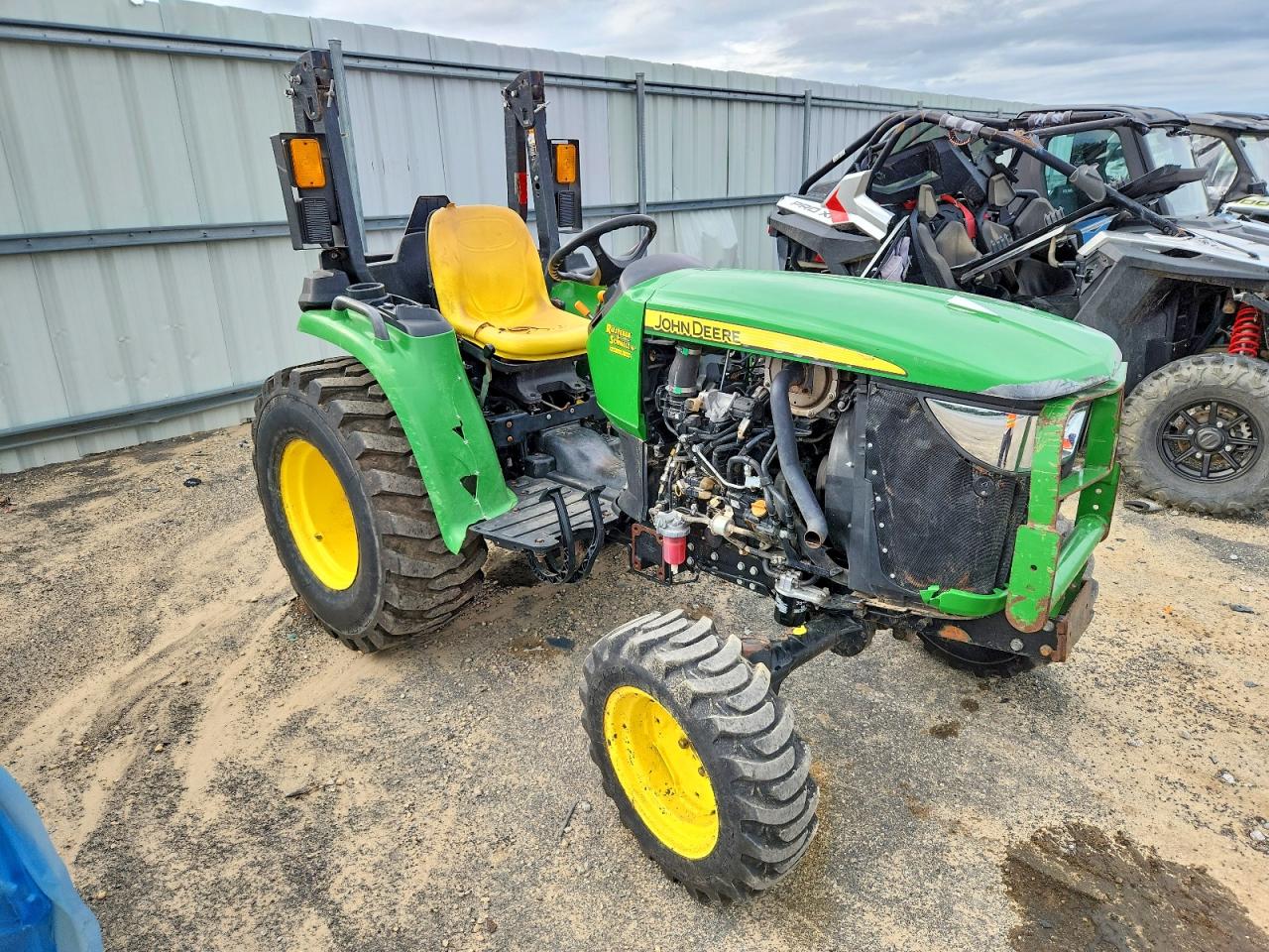 2019 JOHN DEERE UNKNOWN TRACTOR | 1LV3032ELJJ125504 | UPCARS