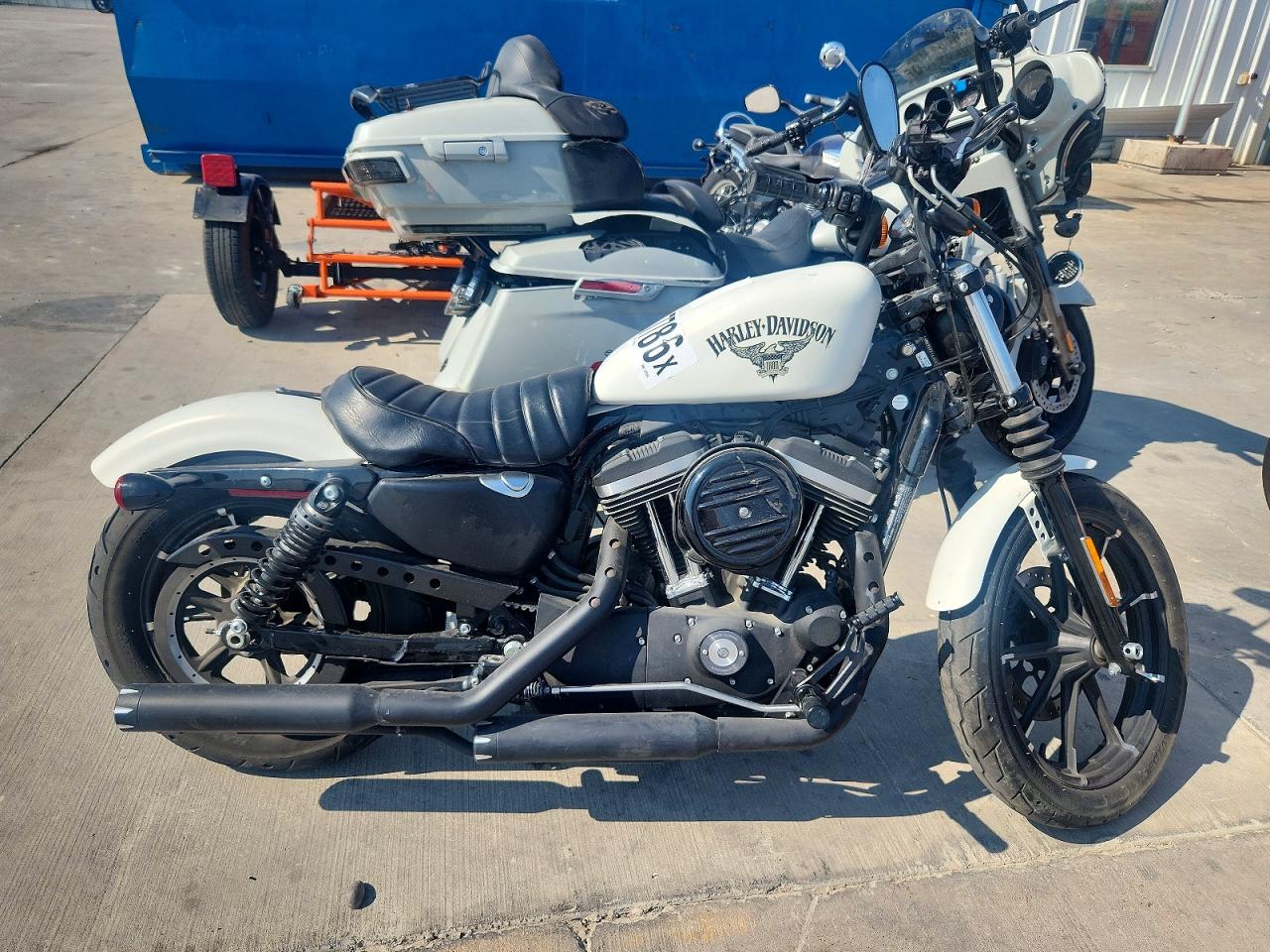 2018 HARLEY-DAVIDSON XL IRON 883 | 1HD4LE21XJC419841 | UPCARS