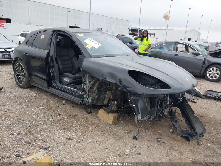 2015 PORSCHE MACAN S | WP1AB2A53FLB64451 | UPCARS