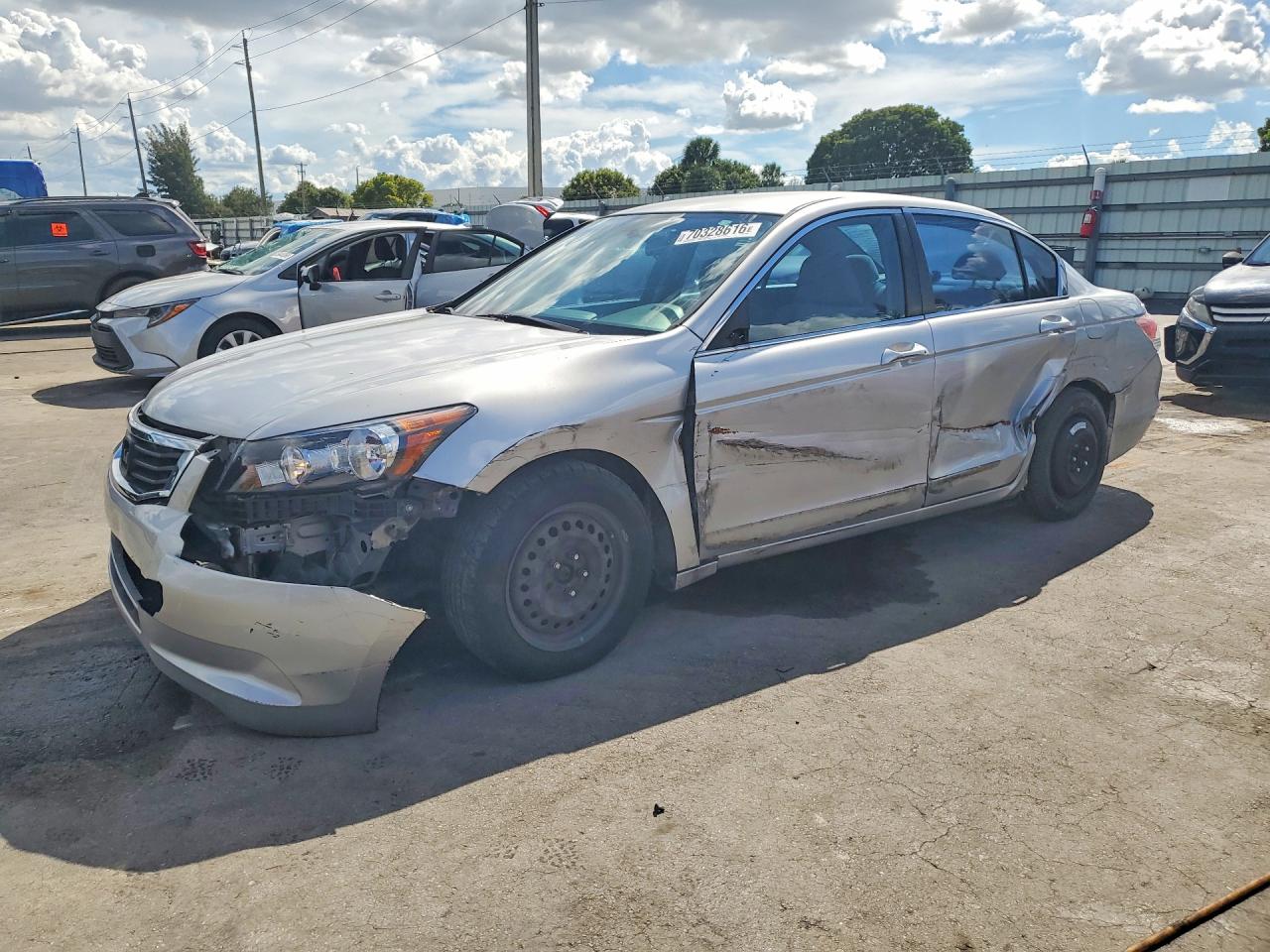 2010 HONDA ACCORD LX | 1HGCP2F30AA085814 | UPCARS