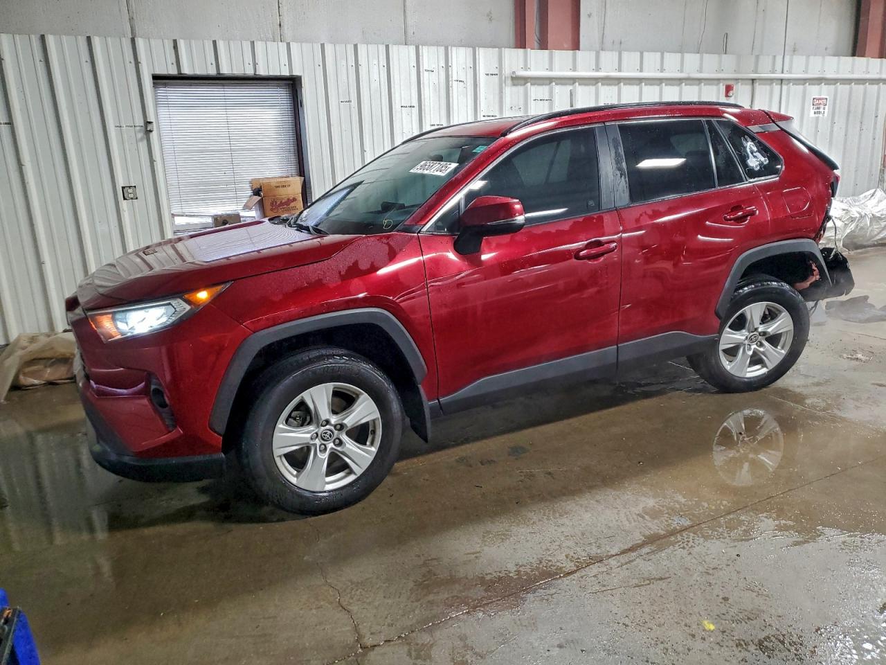 2021 TOYOTA RAV4 XLE | 2T3P1RFV9MW233346 | UPCARS