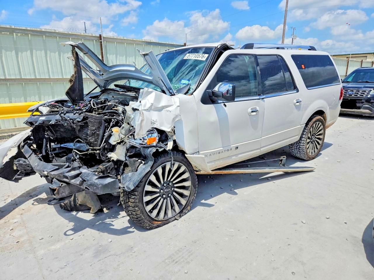 2014 LINCOLN NAVIGATOR L | 5LMJJ3H55EEL06830 | UPCARS