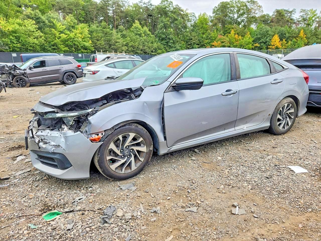 2016 HONDA CIVIC EX | 19XFC2F76GE042031 | UPCARS
