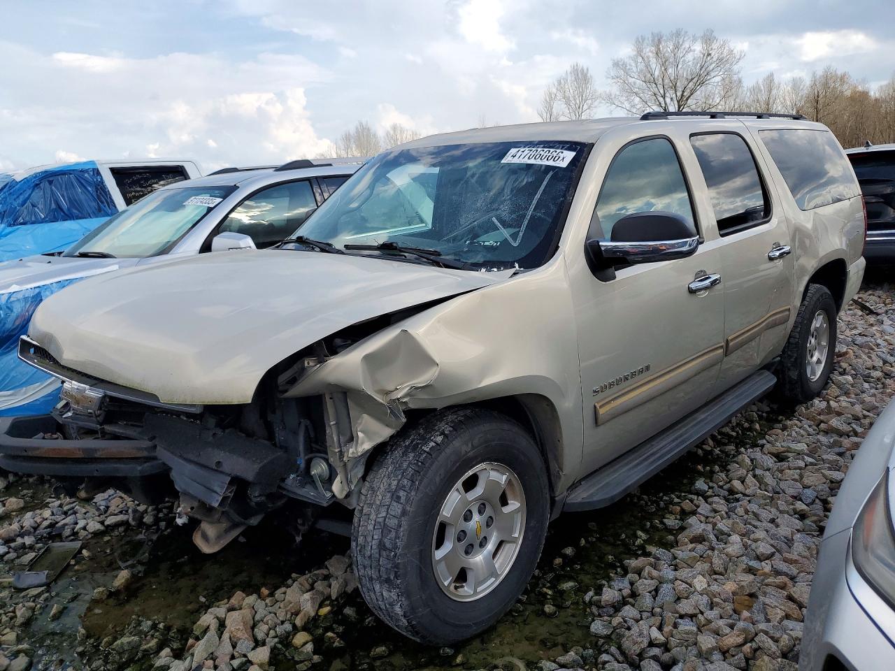 2010 CHEVROLET SUBURBAN C1500 LS | 1GNUCHE00AR127870 | UPCARS