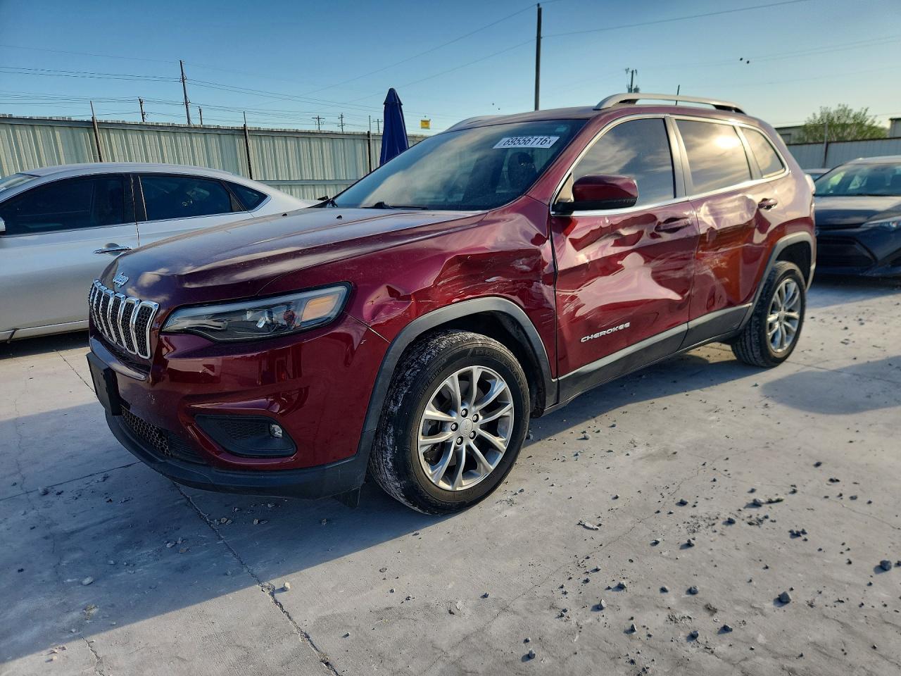 2019 JEEP CHEROKEE LATITUDE PLUS | 1C4PJLLB3KD284729 | UPCARS