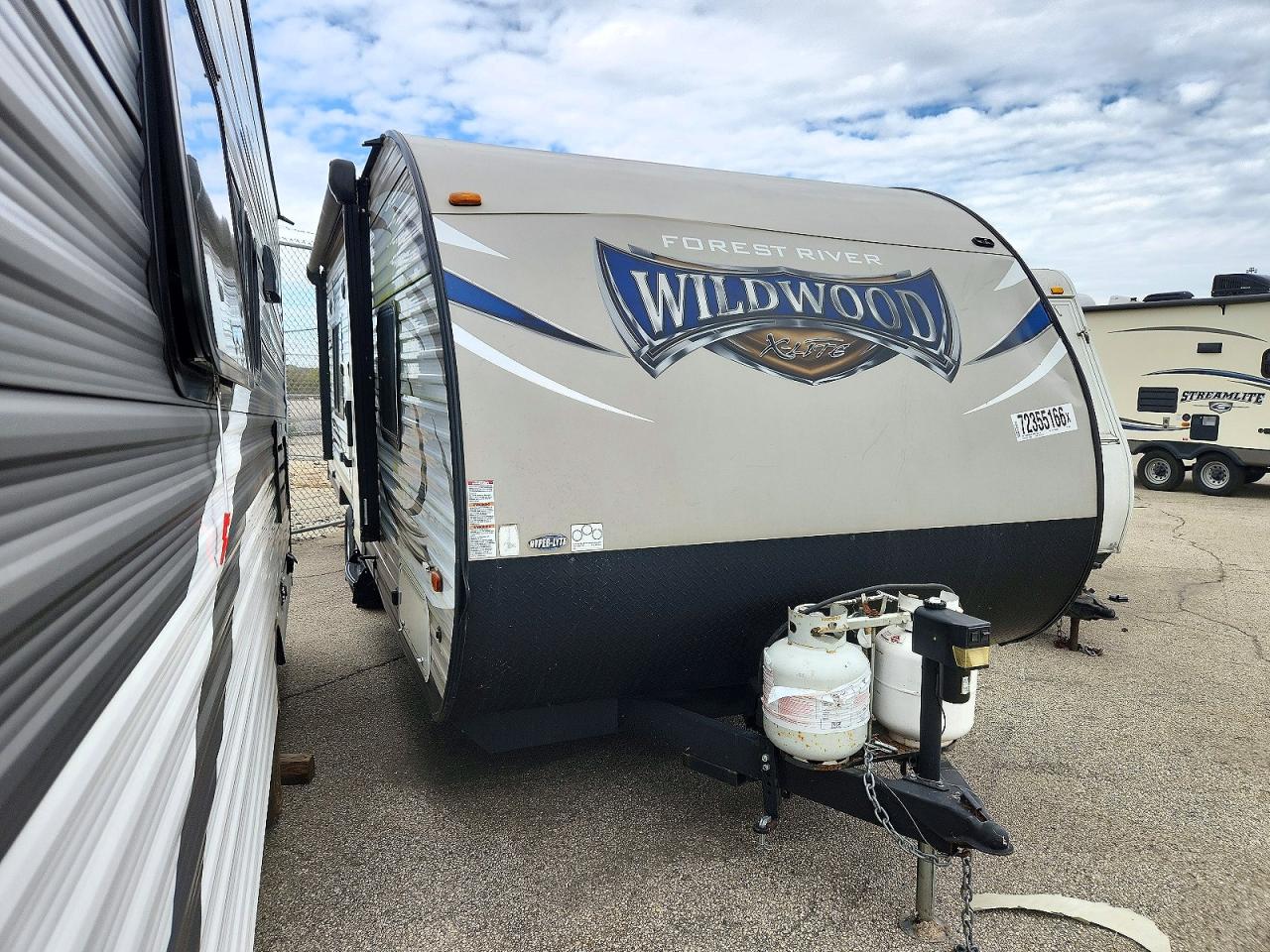 2001 FORESRIVER WILDWOOD FOREST RIVER  CAMPER | 4X4TWDZ20J7358077 | UPCARS