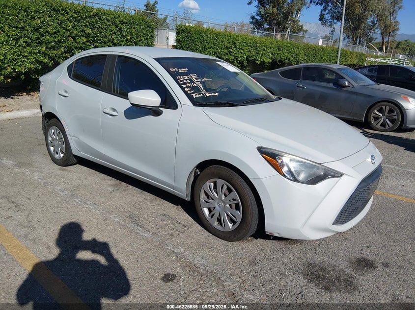 2019 TOYOTA YARIS L | 3MYDLBYV6KY526857 | UPCARS