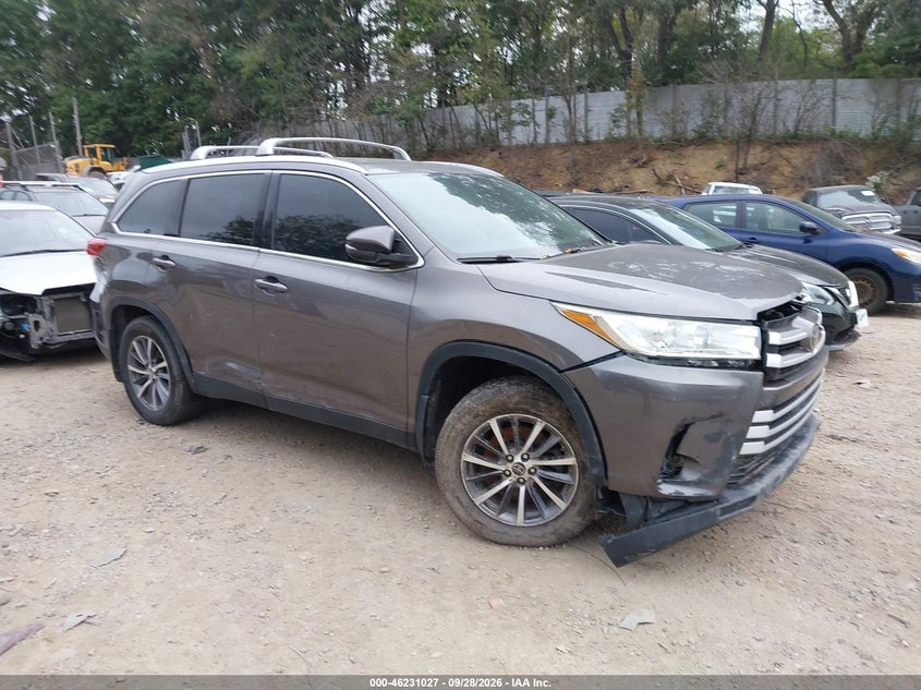 2019 TOYOTA HIGHLANDER XLE | 5TDJZRFH9KS615397 | UPCARS