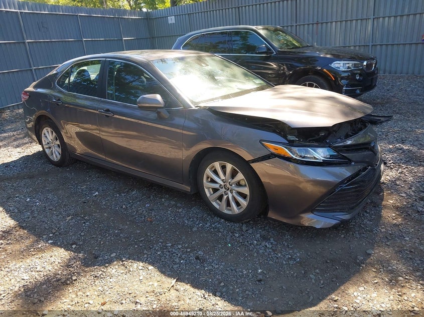 2020 TOYOTA CAMRY LE | 4T1C11AK9LU966498 | UPCARS