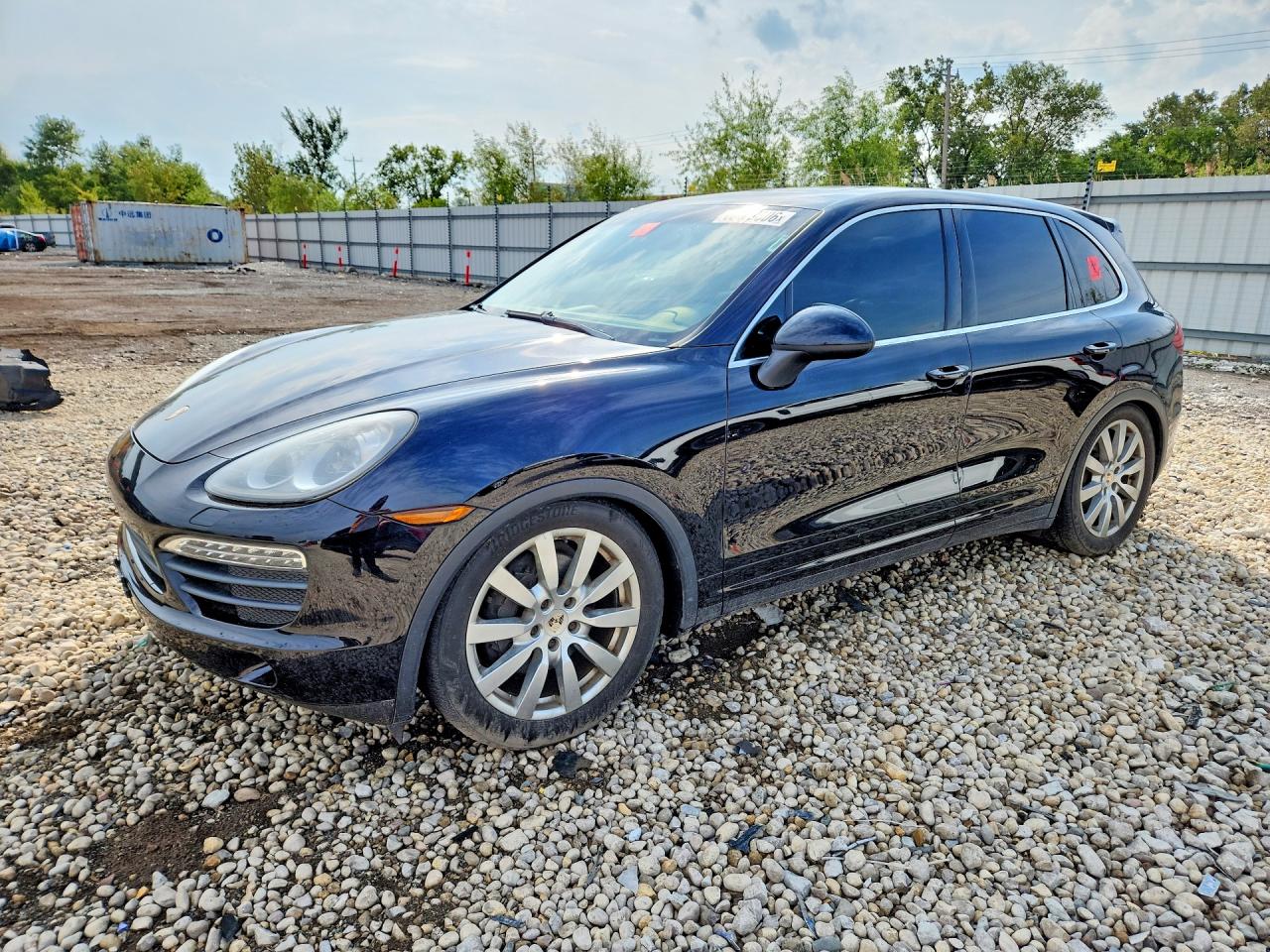 2013 PORSCHE CAYENNE S | WP1AB2A24DLA84112 | UPCARS