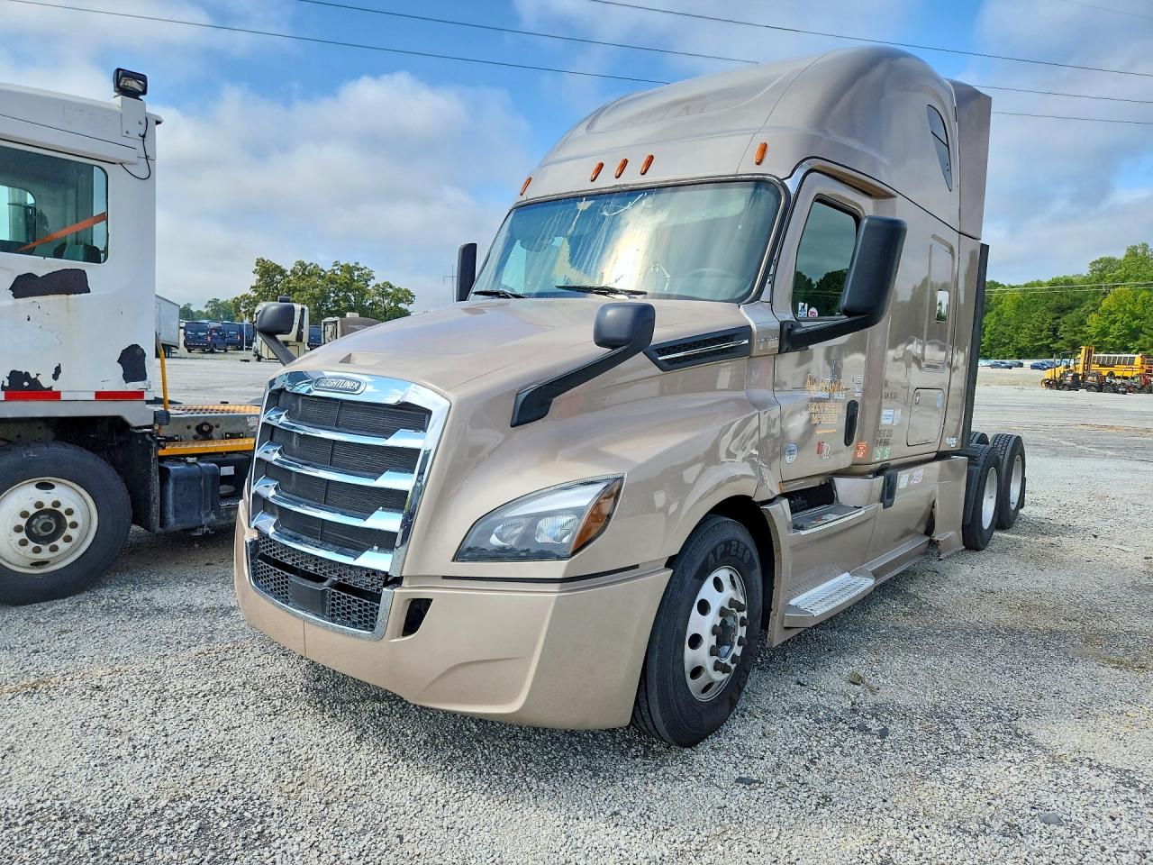 2019 FREIGHTLINER ALL OTHER SEMI TRUCK | 3AKJHHDR5KSJW9000 | UPCARS