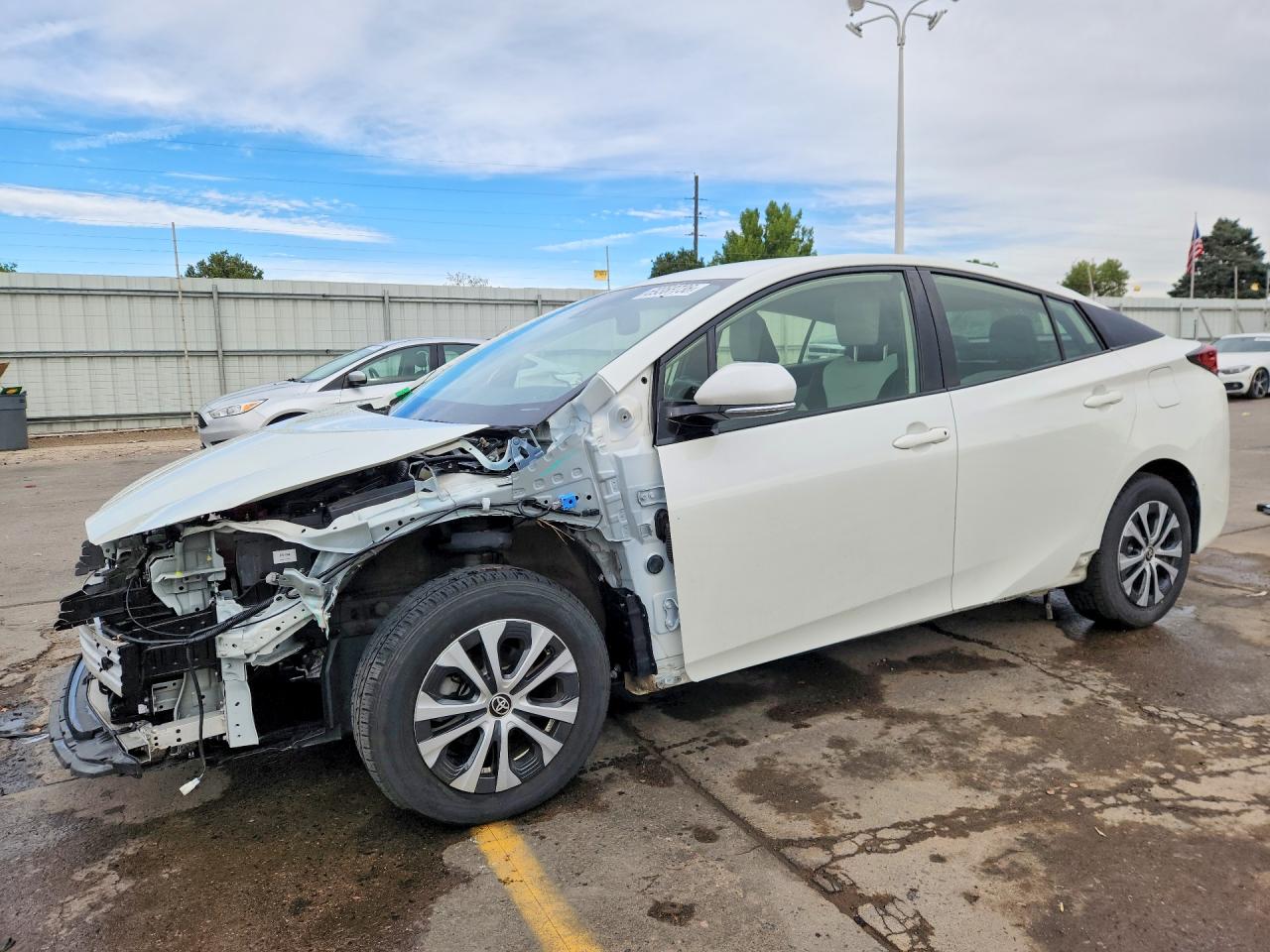 2019 TOYOTA PRIUS XLE AWD-E | JTDL9RFU7K3012665 | UPCARS
