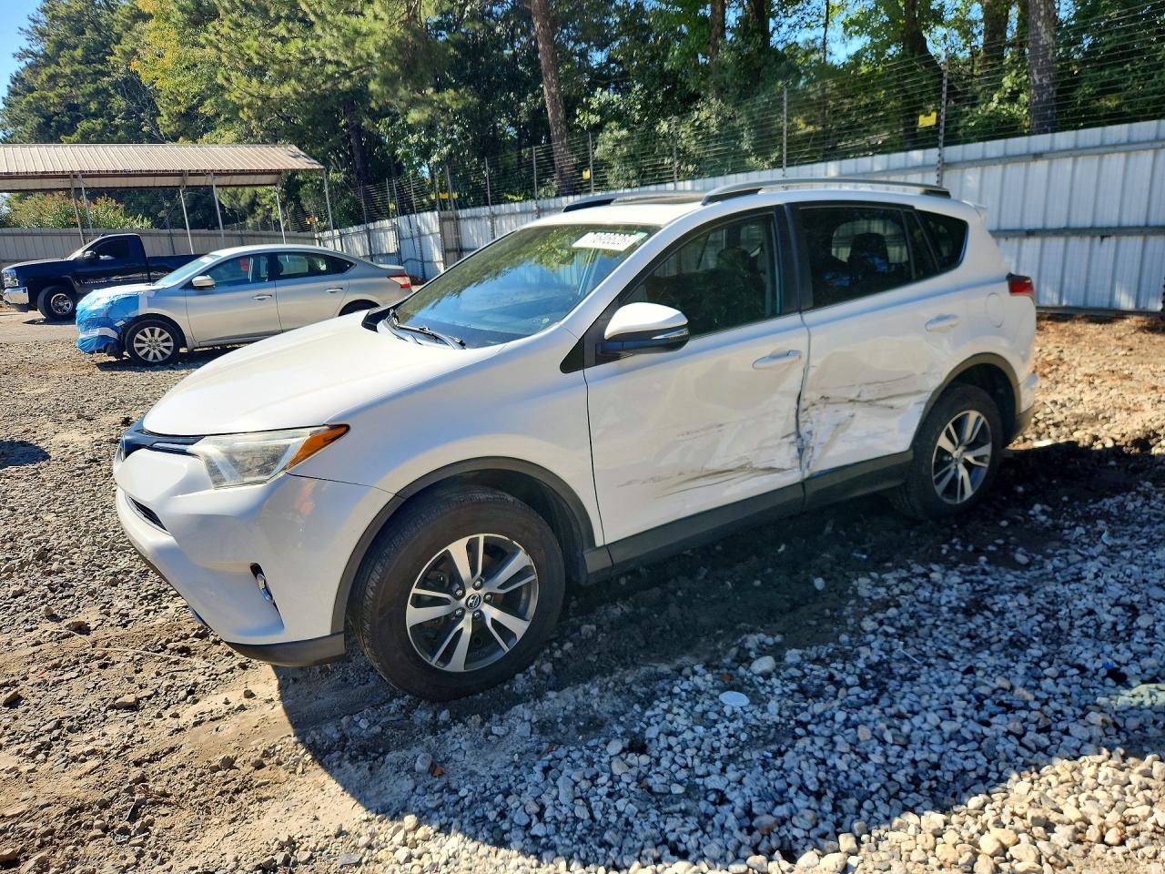 2016 TOYOTA RAV4 XLE | JTMWFREV1GJ079068 | UPCARS