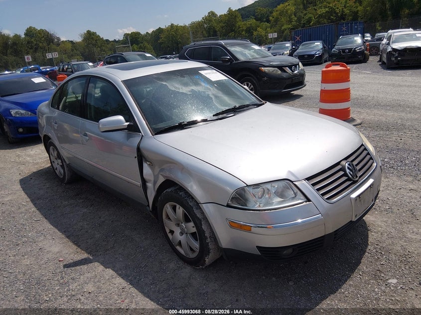 2003 VOLKSWAGEN PASSAT GLX | WVWRH63B03P244856 | UPCARS