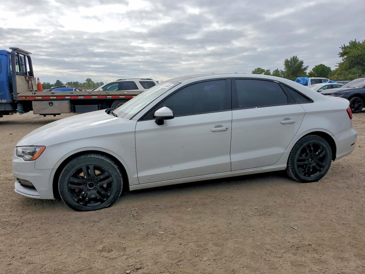 2016 AUDI A3 PREMIUM | WAUA7GFF7G1083304 | UPCARS