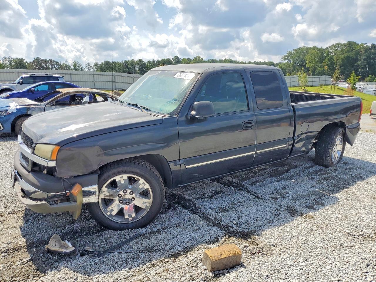 2003 CHEVROLET SILVERADO C1500 | 2GCEC19VX31272968 | UPCARS
