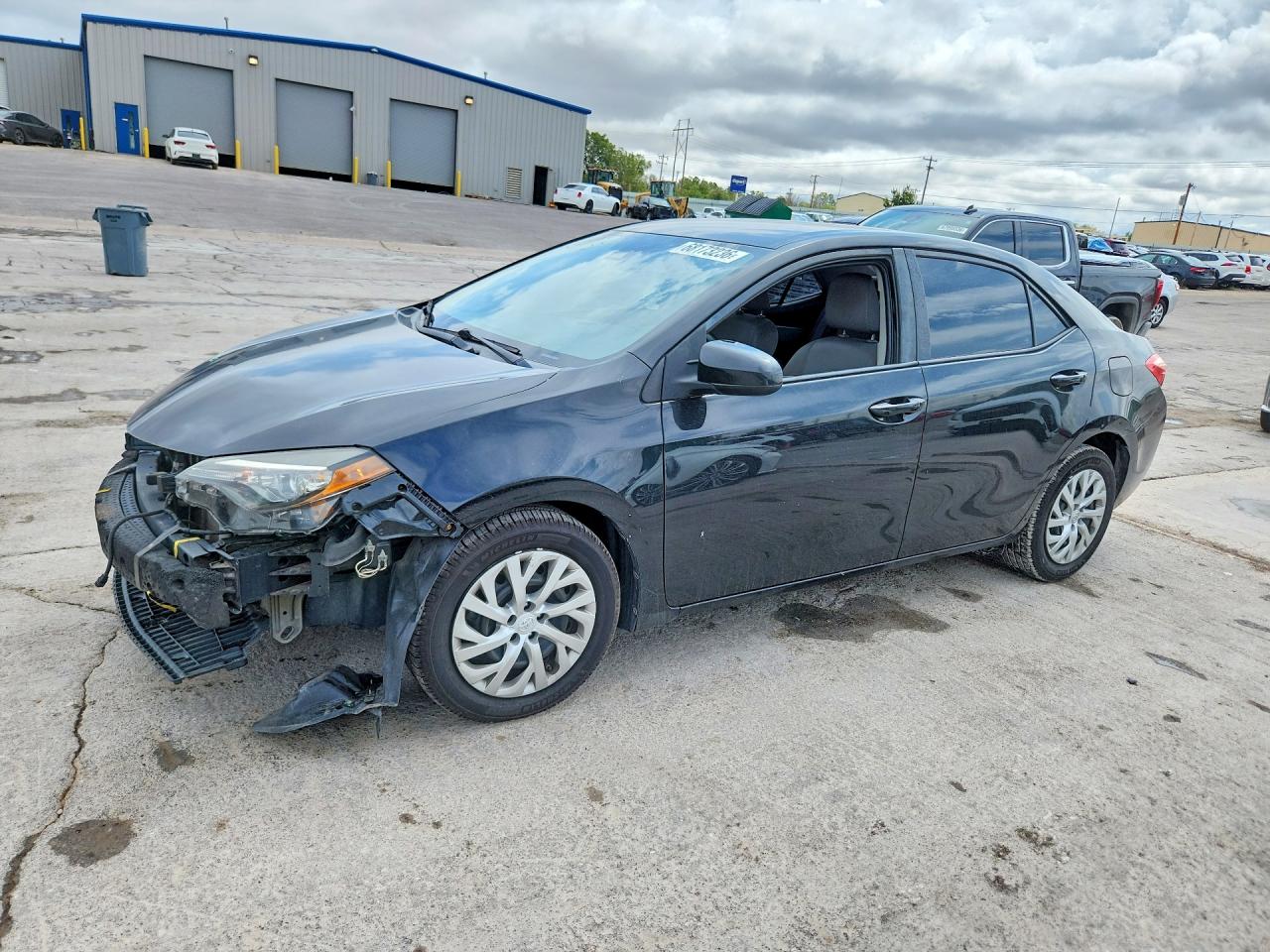 2018 TOYOTA COROLLA LE | 5YFBURHE2JP738908 | UPCARS
