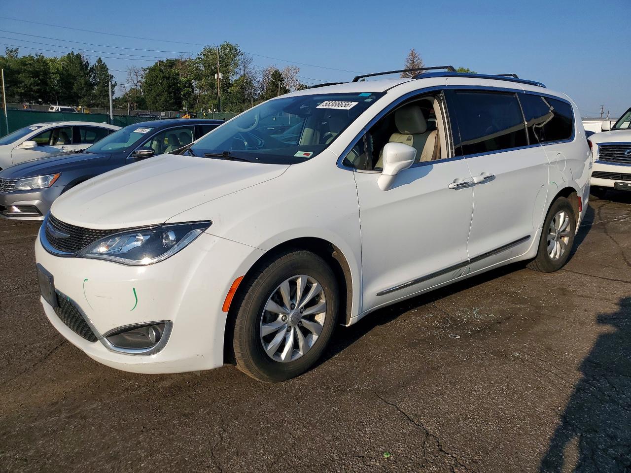 2019 CHRYSLER PACIFICA TOURING L | 2C4RC1BG8KR560548 | UPCARS
