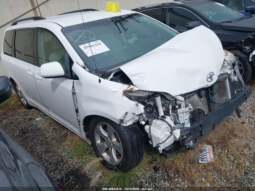 2014 TOYOTA SIENNA LE V6 7 PASSENGER AUTO ACCESS SEAT | 5TDKK3DC6ES454184 | UPCARS