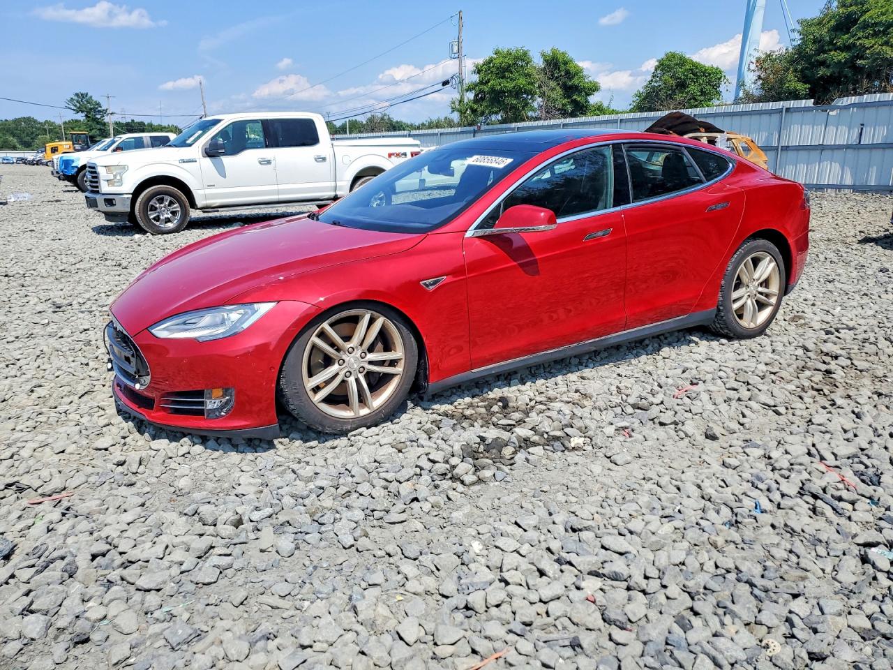 2015 TESLA MODEL S 85D | 5YJSA1H22FF089906 | UPCARS