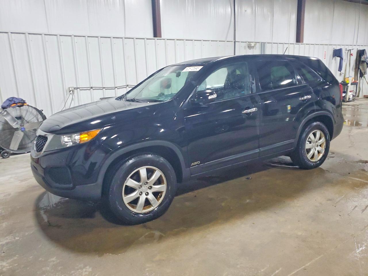 2011 KIA SORENTO LX | 5XYKTCA15BG166116 | UPCARS