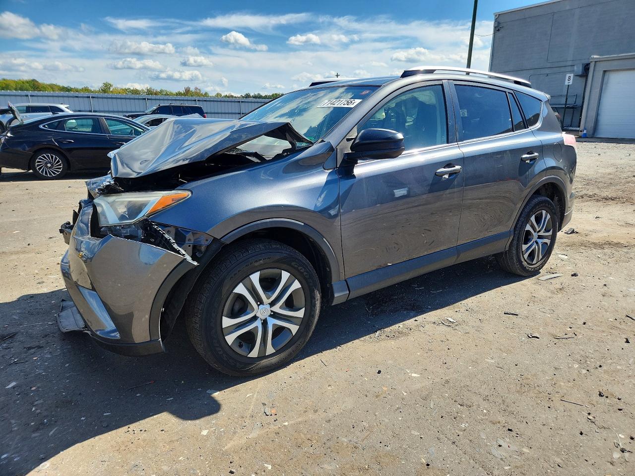 2016 TOYOTA RAV4 LE | JTMBFREV6GD179163 | UPCARS