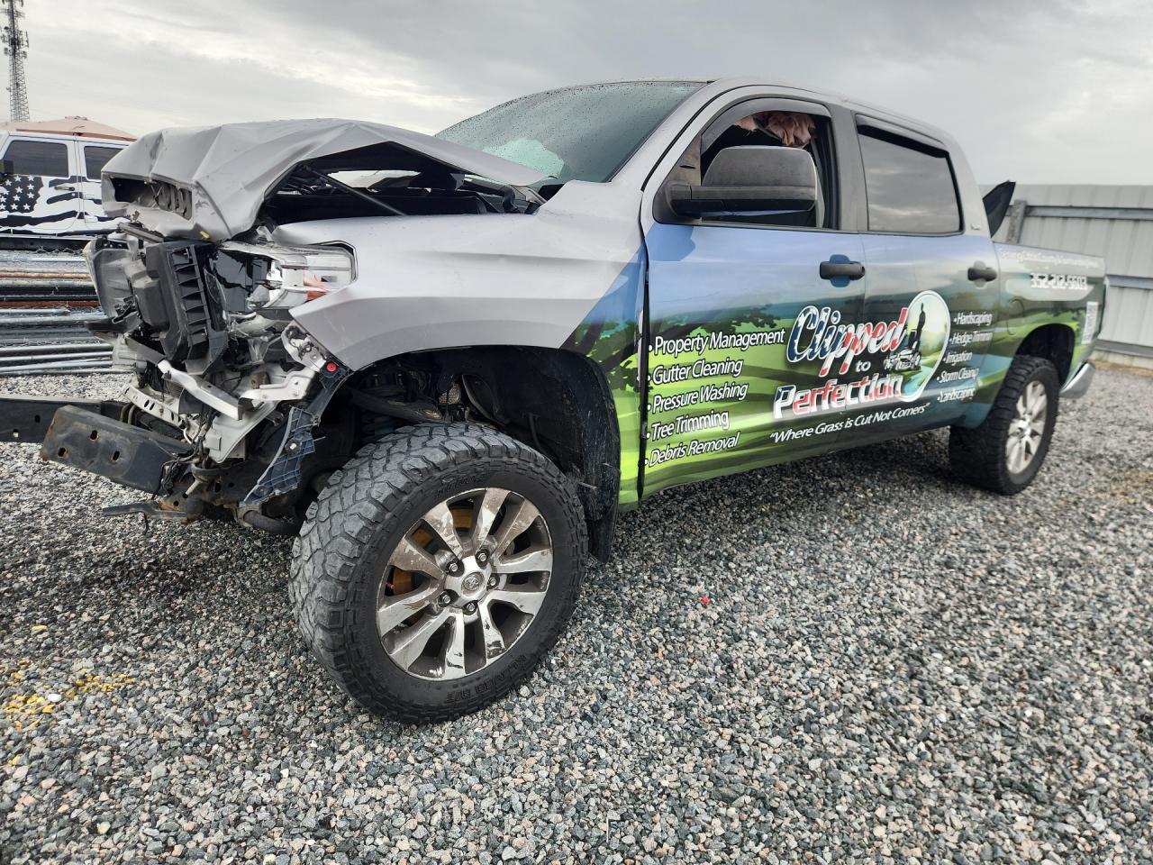 2016 TOYOTA TUNDRA SR5 | 5TFDW5F18GX535639 | UPCARS