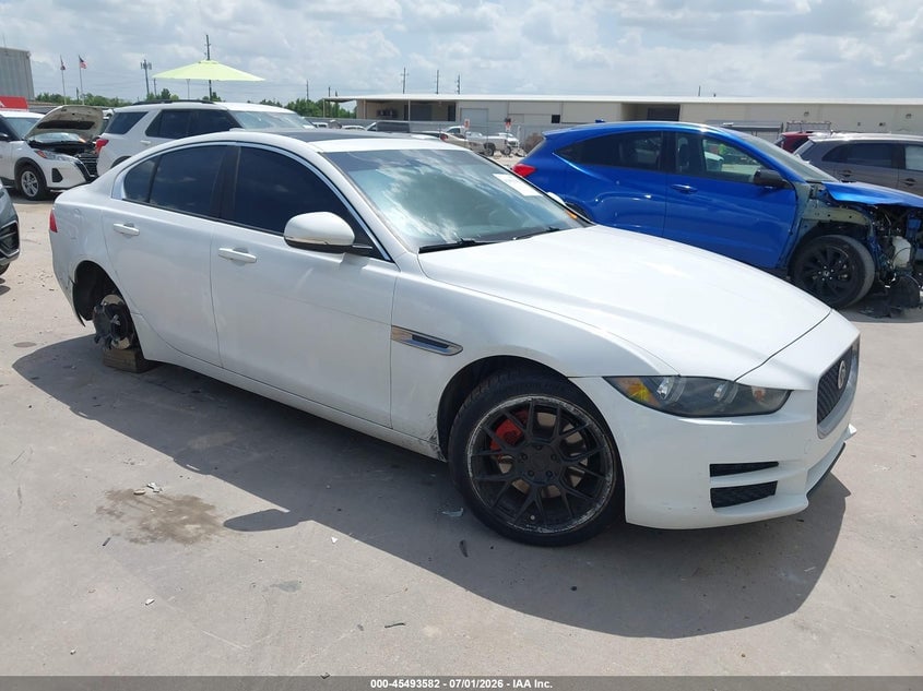 2017 JAGUAR XE 25T | SAJAR4BG4HA958674 | UPCARS