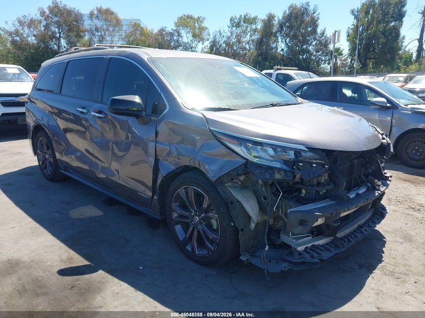2021 TOYOTA SIENNA XSE | 5TDDRKECXMS054723 | UPCARS