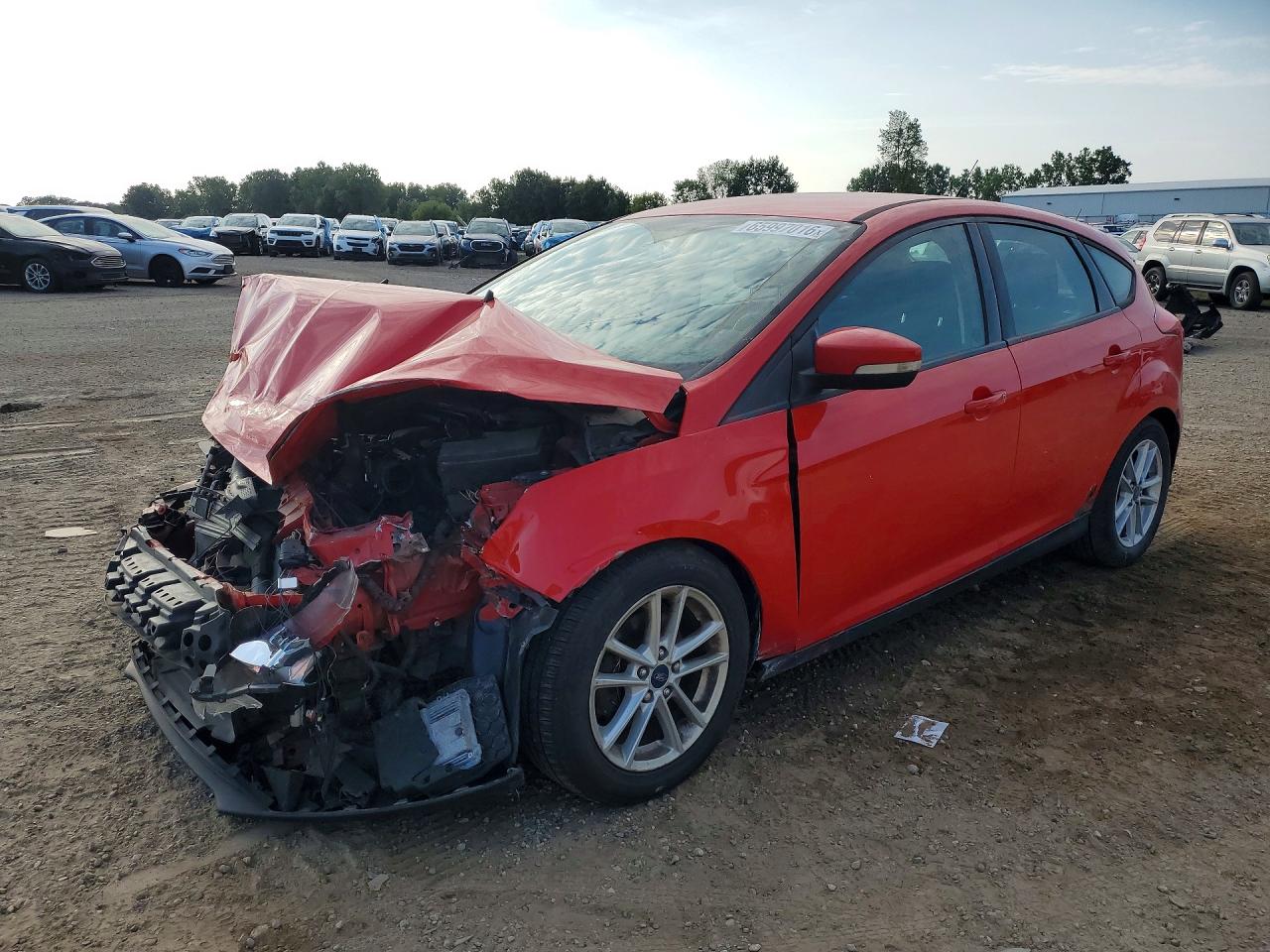 2015 FORD FOCU SE | 1FADP3K24FL359748 | UPCARS