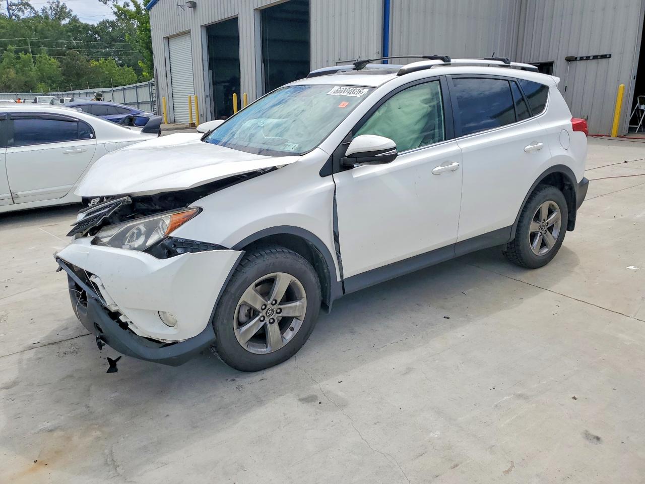 2015 TOYOTA RAV4 XLE | JTMRFREV8FD157601 | UPCARS