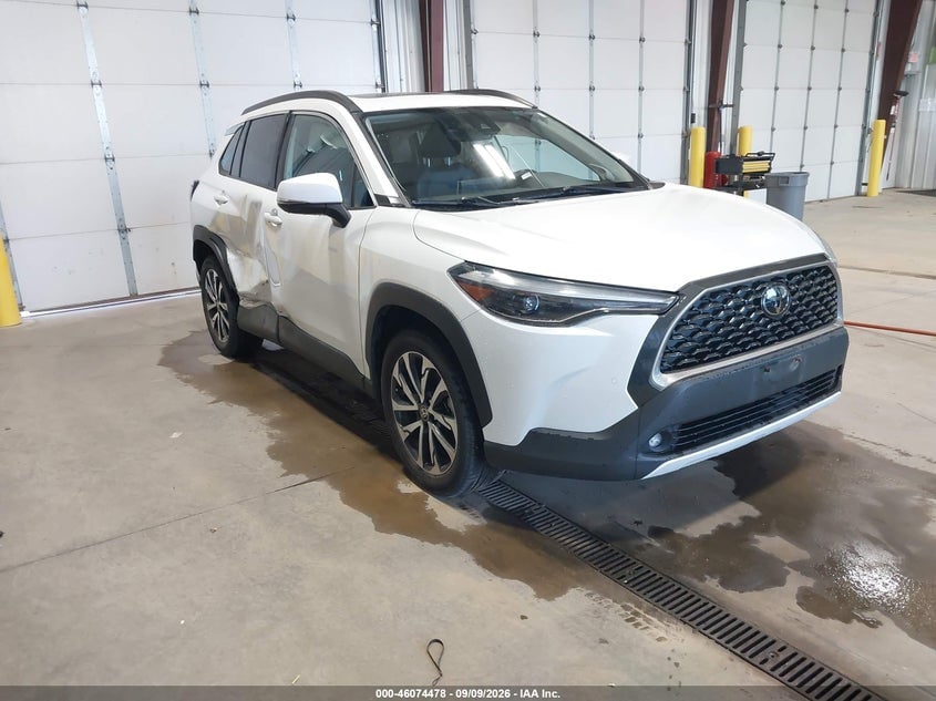2022 TOYOTA COROLLA CROSS XLE | 7MUDAABG0NV016613 | UPCARS