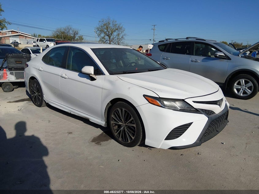 2018 TOYOTA CAMRY SE | 4T1B11HK4JU146117 | UPCARS