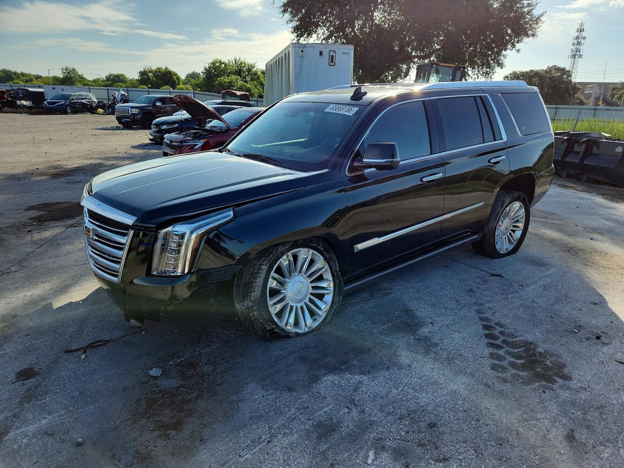 2016 CADILLAC ESCALADE PLATINUM | 1GYS4DKJ3GR281222 | UPCARS