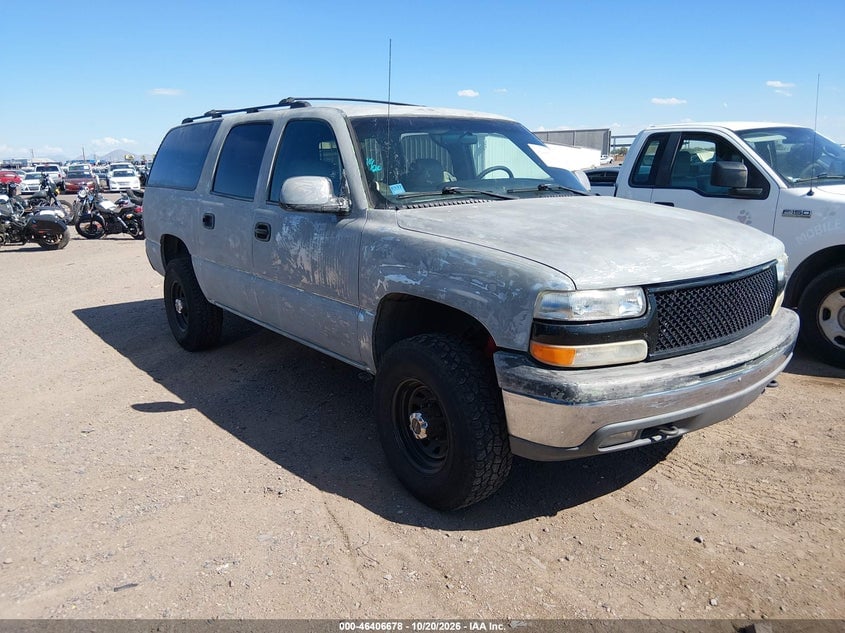 2000 CHEVROLET SUBURBAN 2500 LT | 3GNGK26UXYG141056 | UPCARS