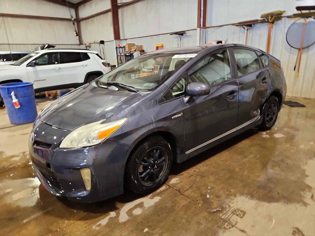 2014 TOYOTA PRIUS THREE | JTDKN3DU0E1786702 | UPCARS