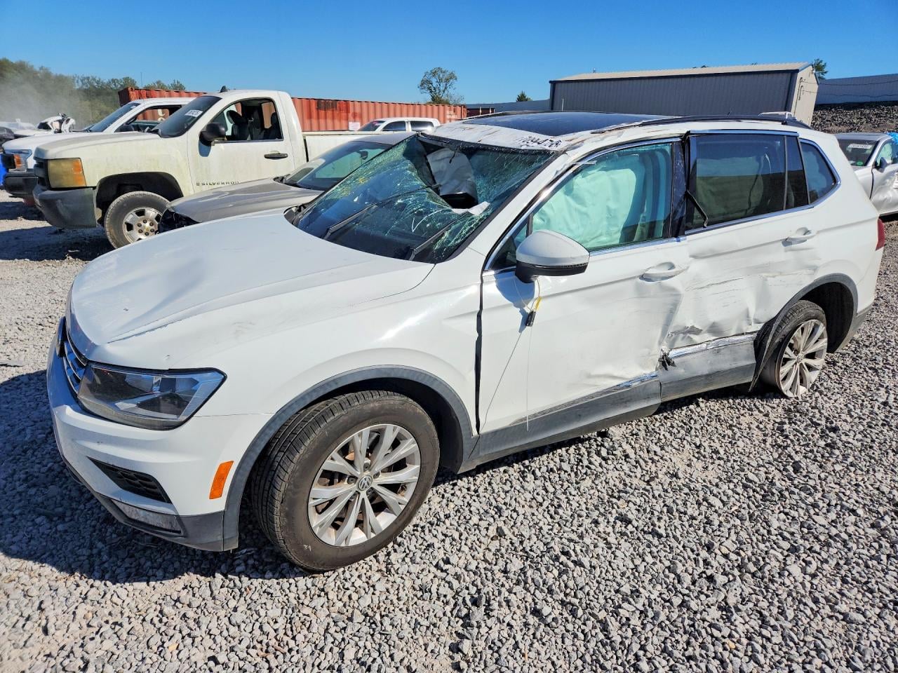 2018 VOLKSWAGEN TIGUAN SE | 3VV3B7AX0JM014279 | UPCARS