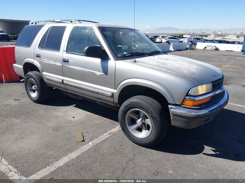 2000 CHEVROLET BLAZER LS | 1GNDT13W3Y2236969 | UPCARS