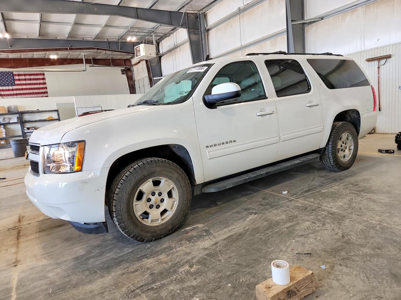 2014 CHEVROLET SUBURBAN K1500 LT | 1GNSKJE76ER207565 | UPCARS