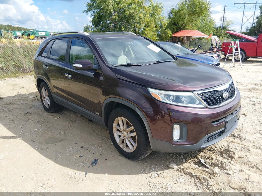 2015 KIA SORENTO LX | 5XYKTCA60FG586240 | UPCARS