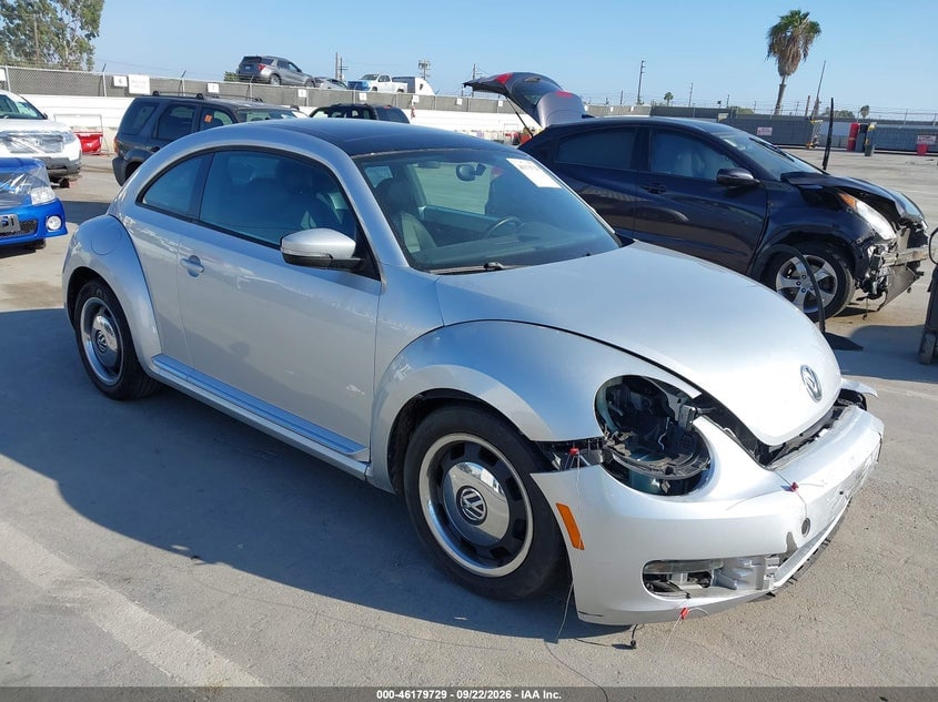 2012 VOLKSWAGEN BEETLE 2.5L | 3VWJP7AT9CM634326 | UPCARS