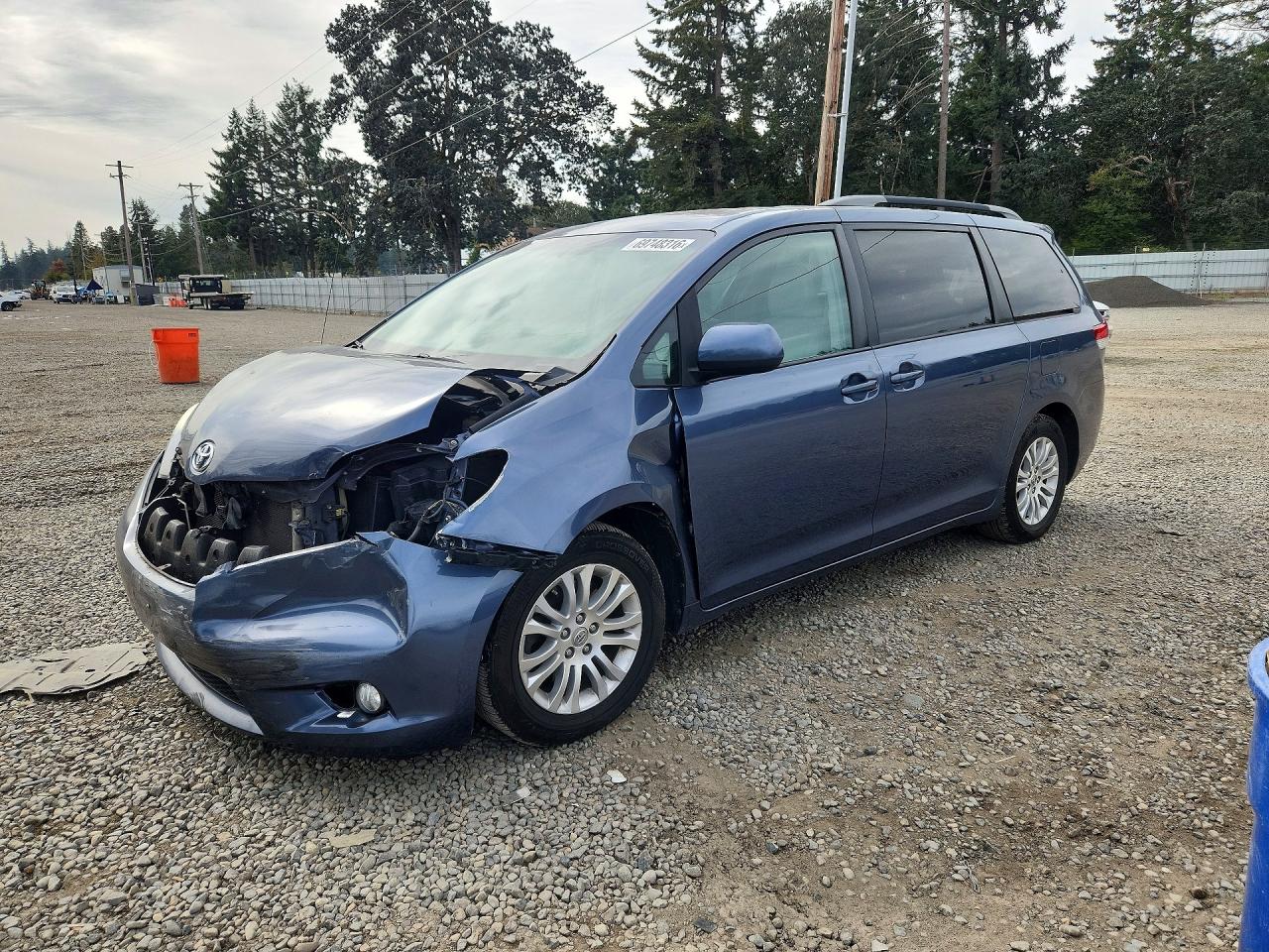 2014 TOYOTA SIENNA XLE 8-PASSENGER | 5TDYK3DC1ES518075 | UPCARS