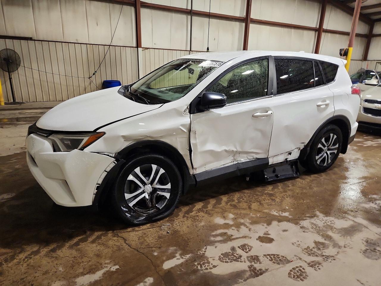 2018 TOYOTA RAV4 LE | JTMBFREV2JJ244471 | UPCARS