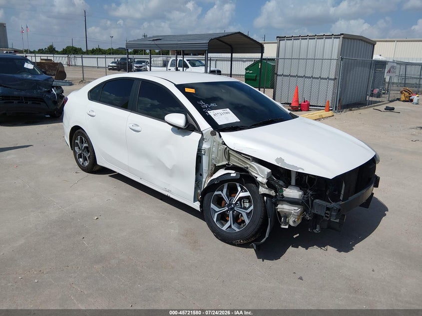 2021 KIA FORTE LXS | 3KPF24AD7ME359565 | UPCARS